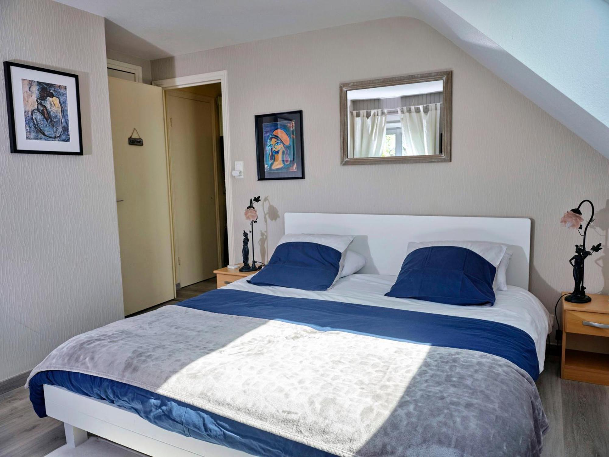 Les Roses Bed & Breakfast Santec Exterior photo